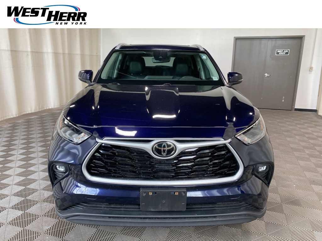 2023 Toyota Highlander XLE photo 3