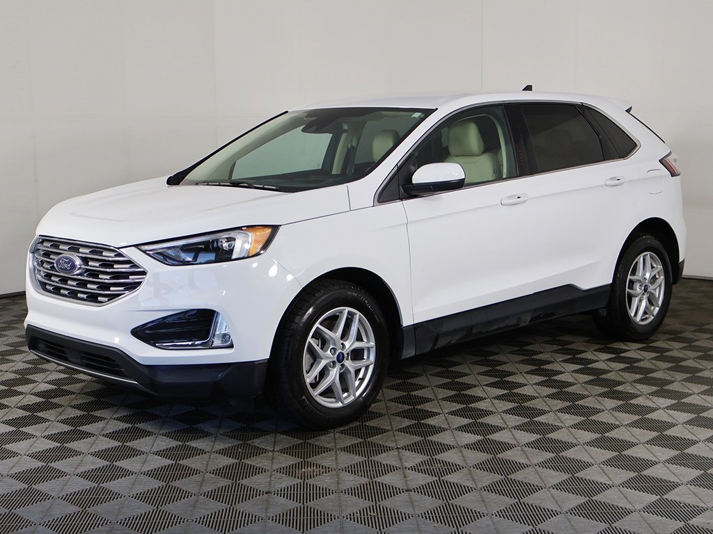 2022 Ford Edge SEL photo 8