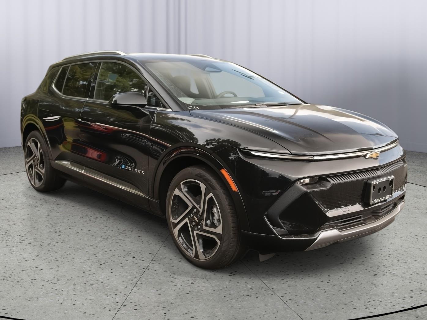 2025 Chevrolet Equinox EV 1LT's photo