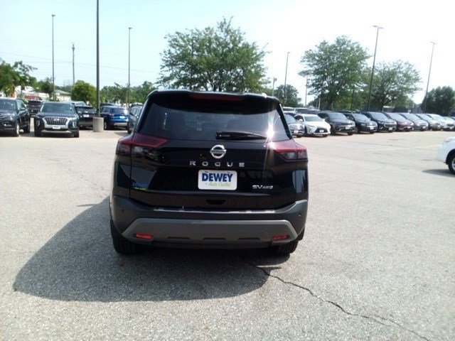 2021 Nissan Rogue SV photo 4
