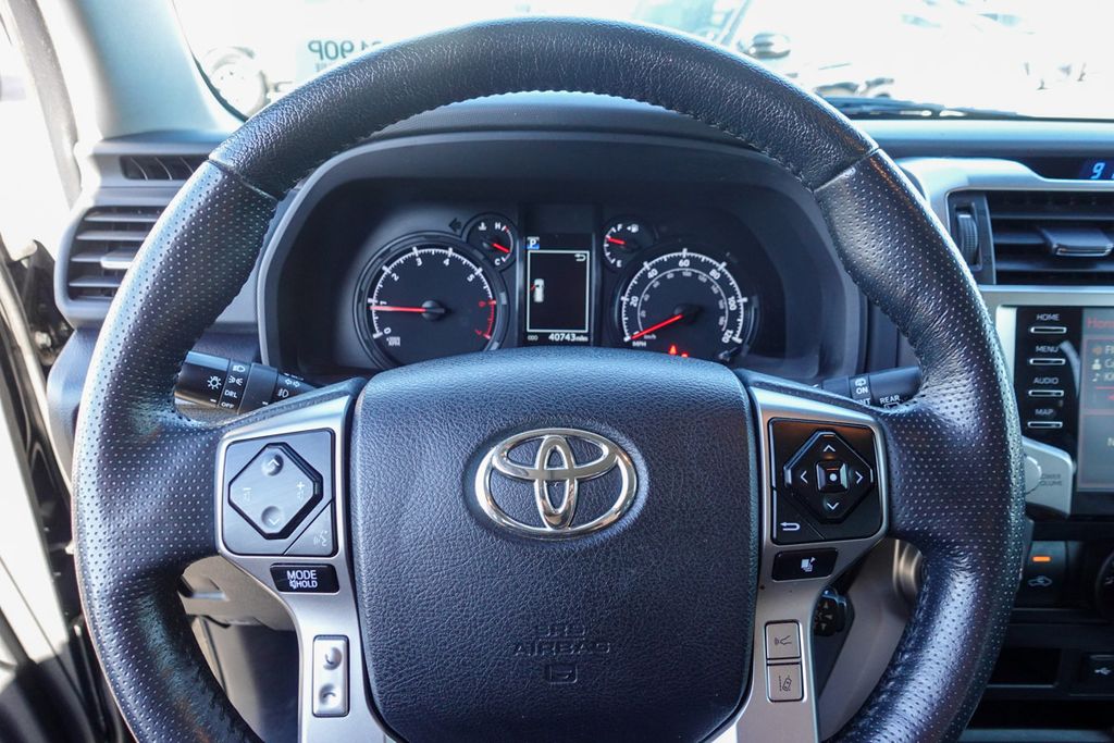 2023 Toyota 4Runner SR5 Premium photo 13