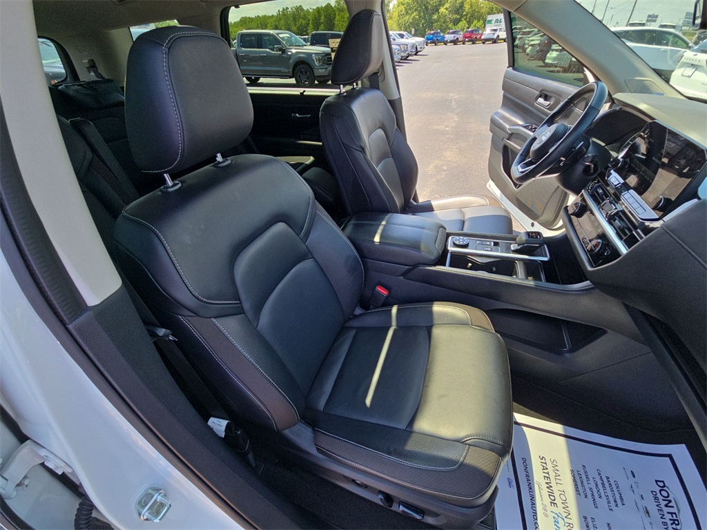 2023 Nissan Pathfinder SL photo 31