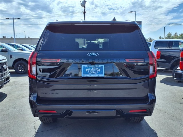 2025 Ford Expedition Platinum photo 3