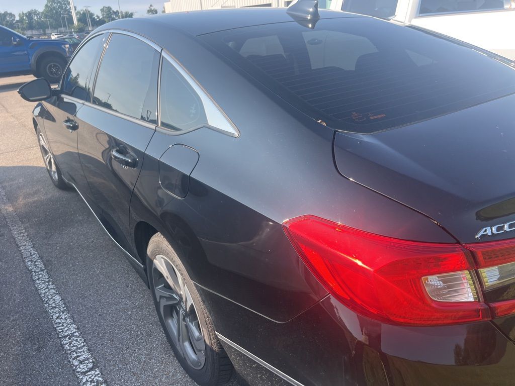 2018 Honda Accord EX-L 2.0T photo 3