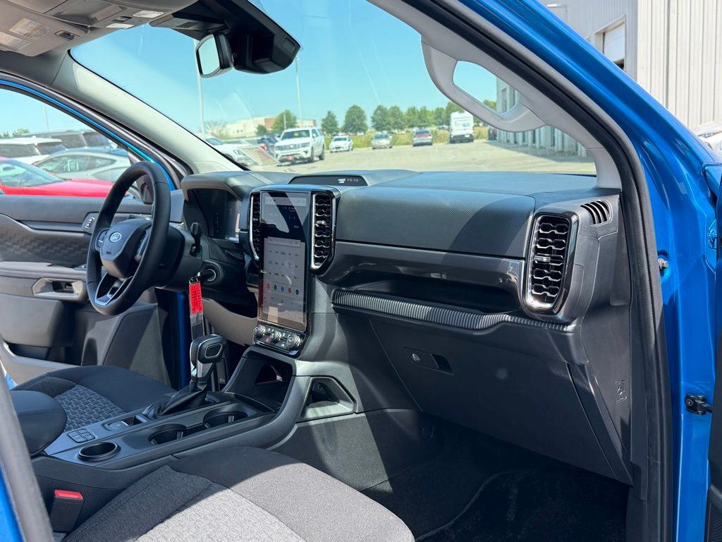 2025 Ford Ranger XLT photo 14