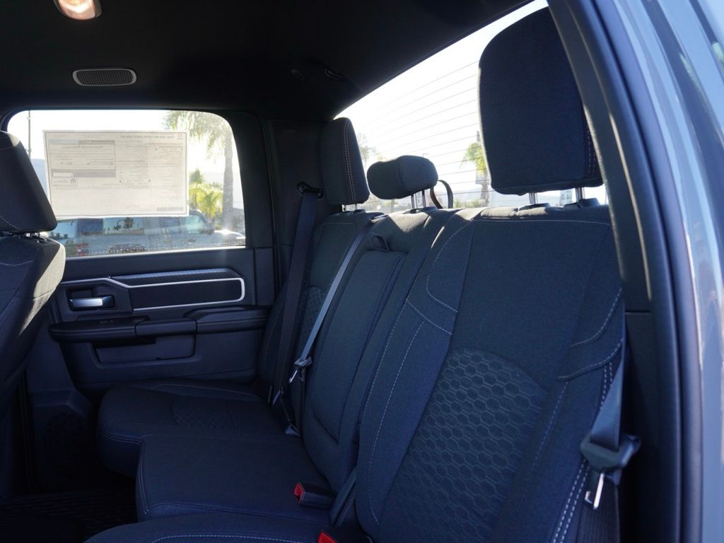 New 2026 Ceramic Gray Clear-Coat Exterior Paint RAM Big Horn image 18