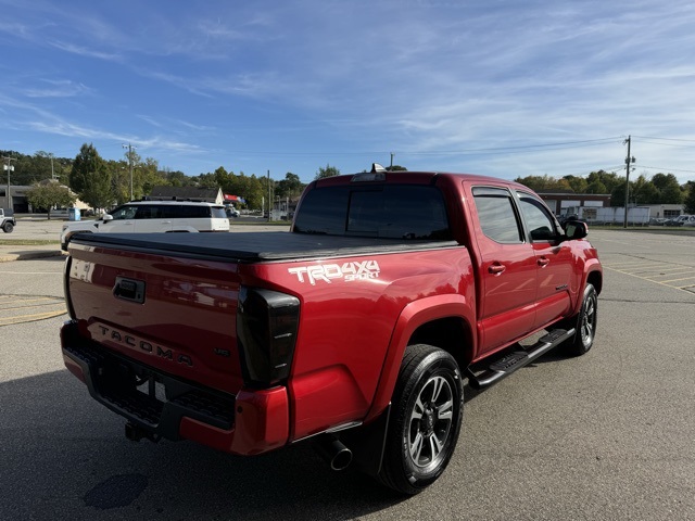 2021 Toyota Tacoma TRD Sport photo 5