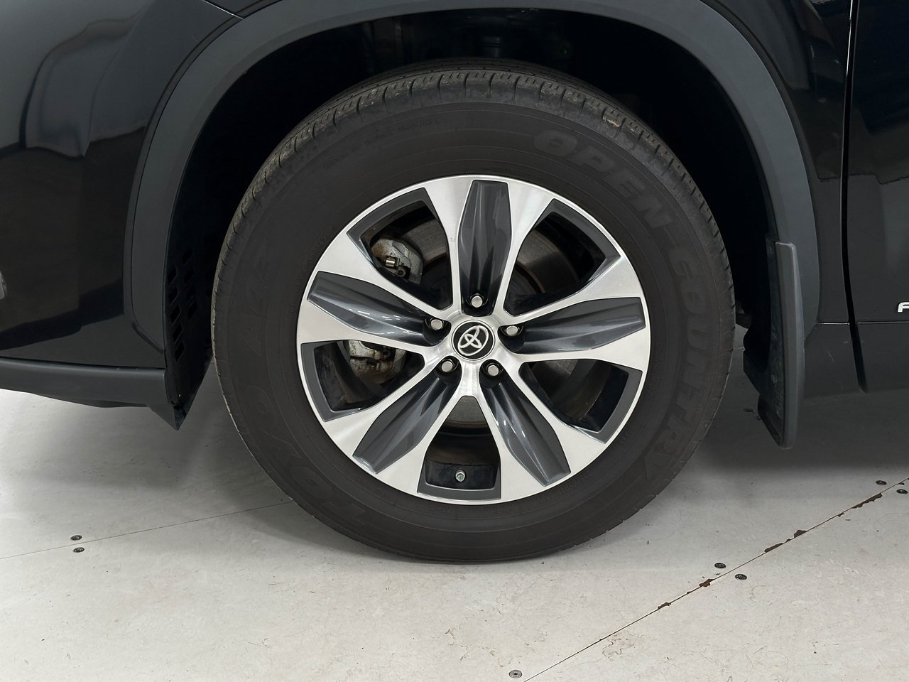 2024 Toyota Highlander Hybrid XLE photo 32