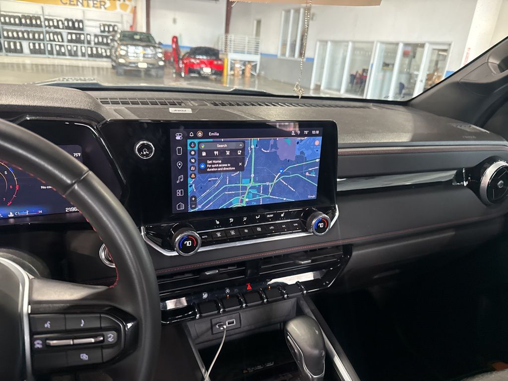 2024 Chevrolet Colorado Z71 photo 17