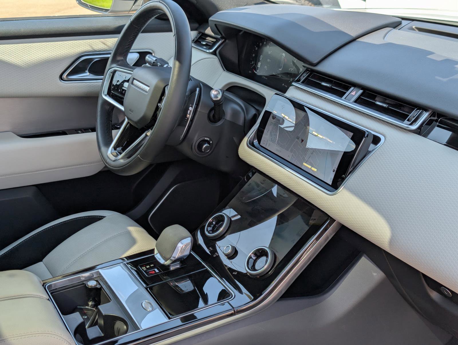 2021 Land Rover Range Rover Velar P340 R-Dynamic S photo 38