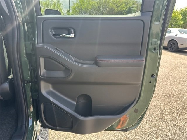2025 Nissan Frontier PRO-4X photo 26