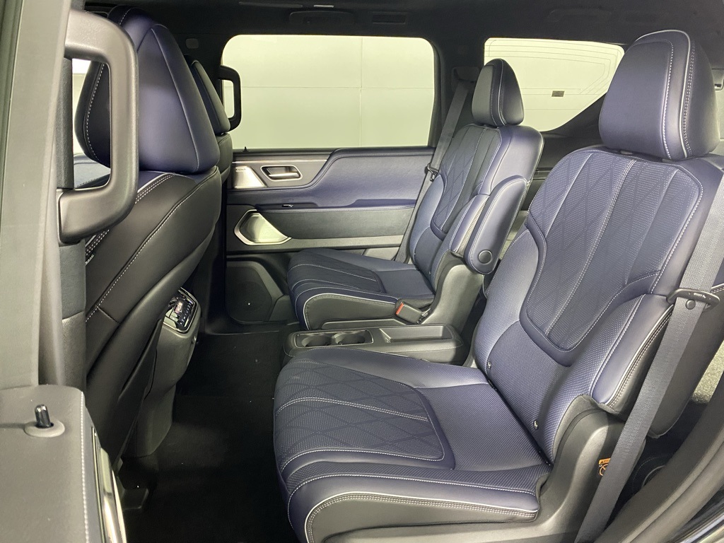 2026 Infiniti QX80 Sensory photo 26
