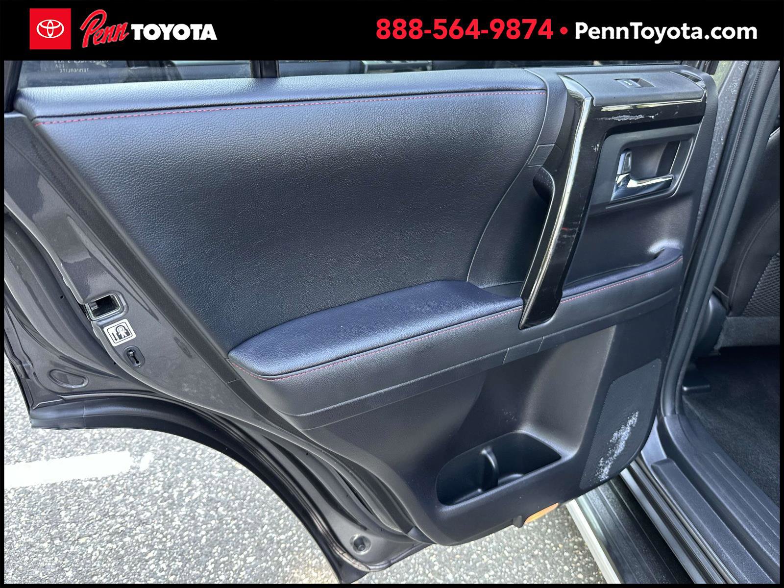 2022 Toyota 4Runner TRD photo 18