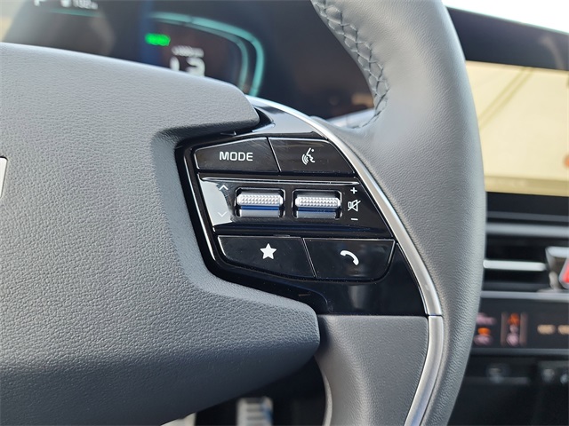 2025 Kia Niro SX Touring photo 22