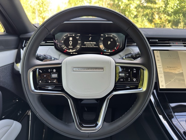 2025 Land Rover Range Rover Sport SE photo 23