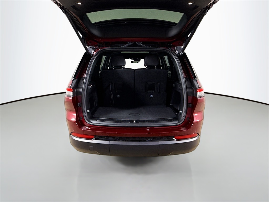 2025 Jeep Grand Cherokee Limited photo 29