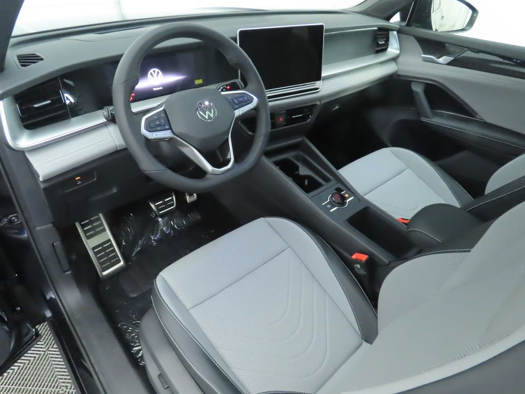 2025 Volkswagen Tiguan SE R-Line Black photo 9