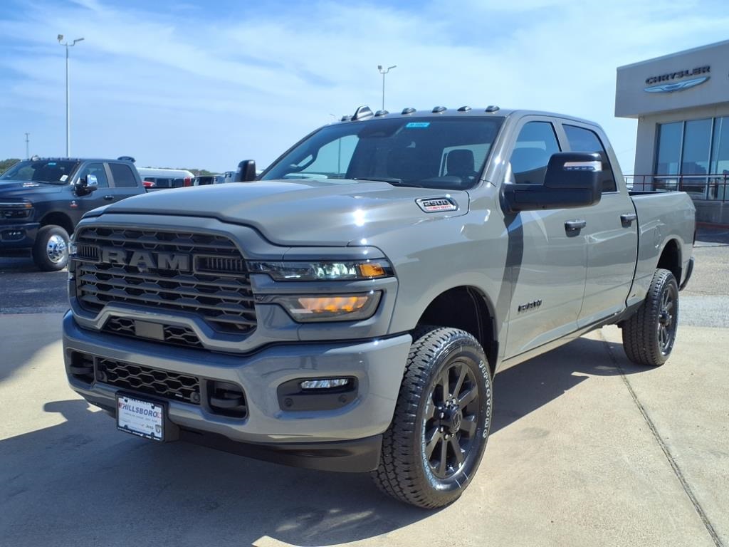 2025 Ram 2500 Big Horn photo 3