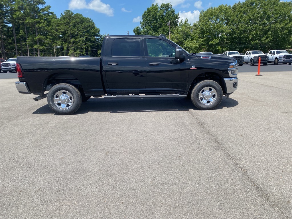 2025 Ram 2500 Tradesman photo 4