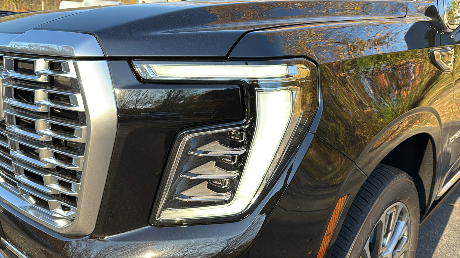 2026 Gmc Yukon Denali photo 4