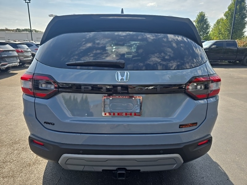 2024 Honda Pilot TrailSport Sport photo 4