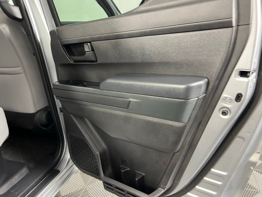 2024 Toyota Tacoma SR5 photo 22
