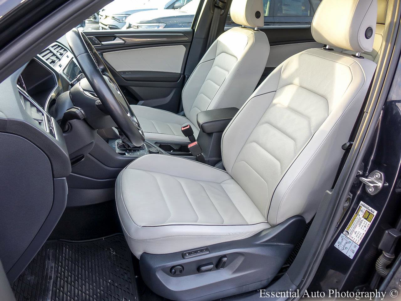 2021 VOLKSWAGEN TIGUAN - Image 7