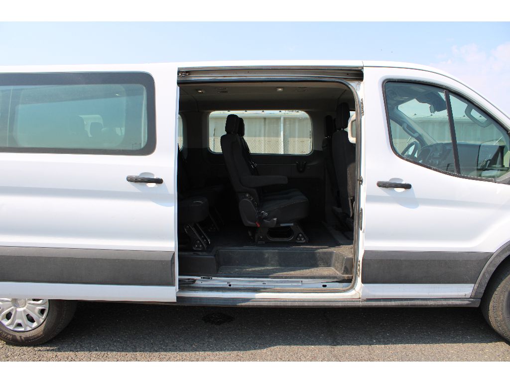 2021 Ford Transit XLT photo 21