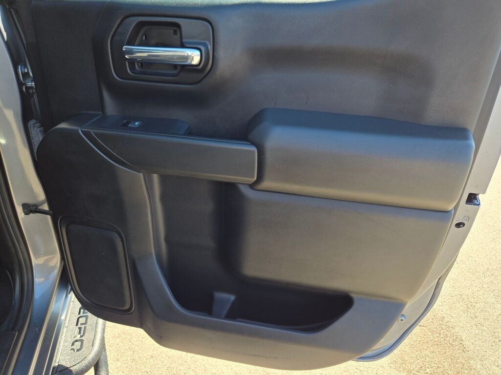 2022 Chevrolet Silverado 1500 LT photo 11