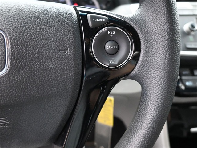 2016 Honda Accord LX photo 3