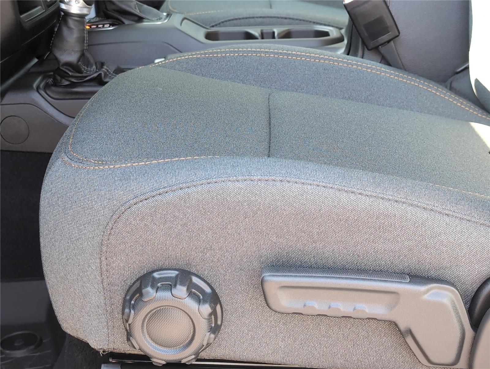 2025 Jeep Wrangler Sport S photo 10