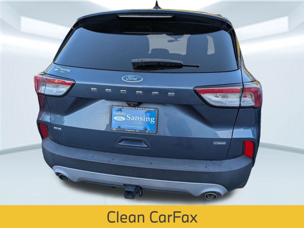 2020 Ford Escape SE Sport Hybrid photo 4