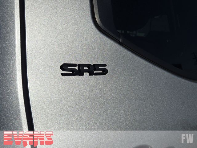 2022 Toyota Tundra SR5 photo 3