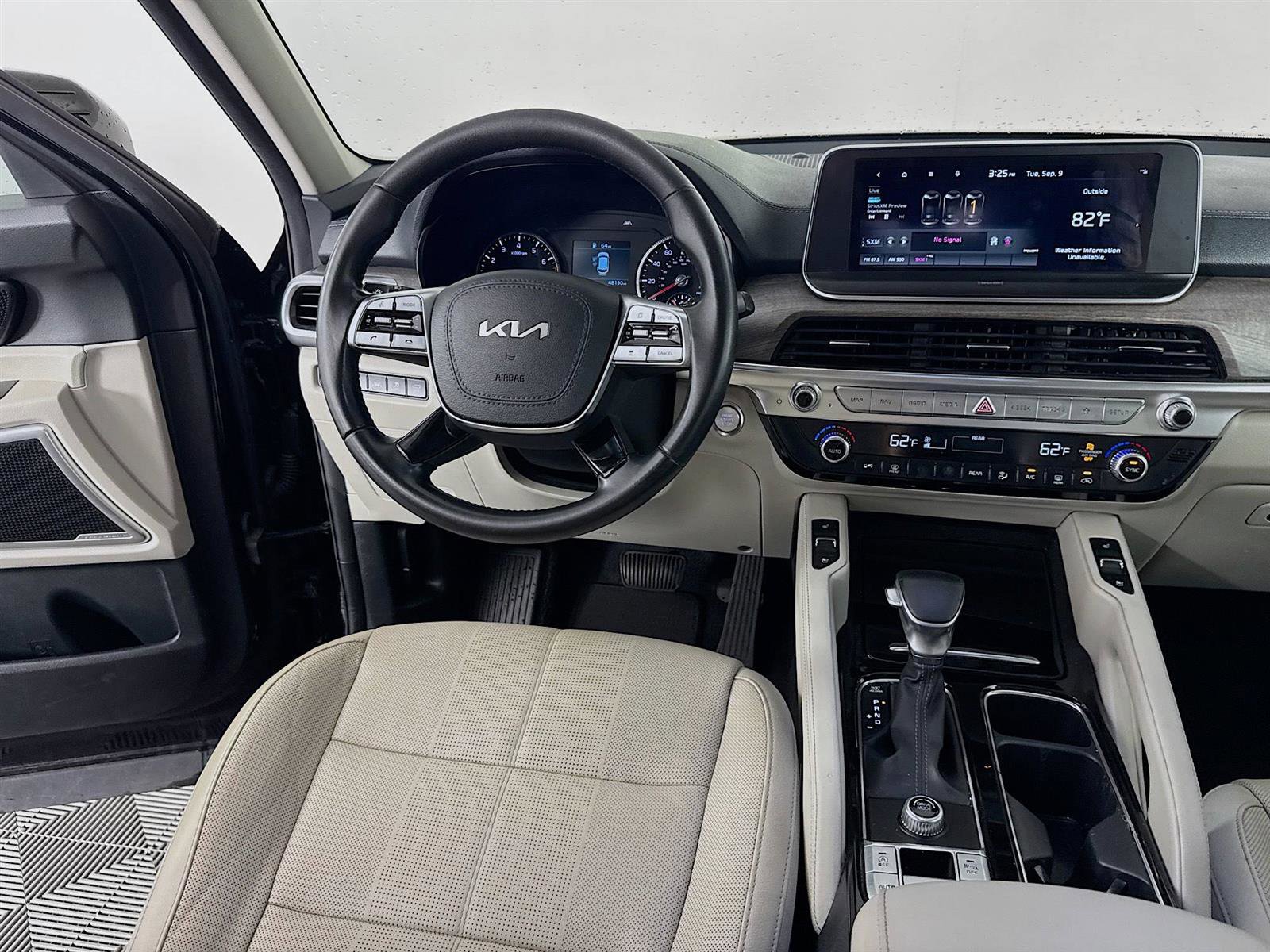 2022 Kia Telluride EX photo 22