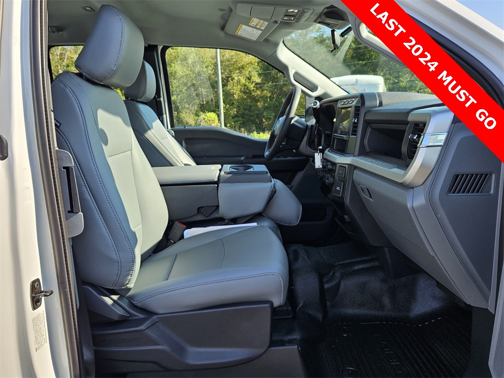 2024 Ford F-350 XL photo 12