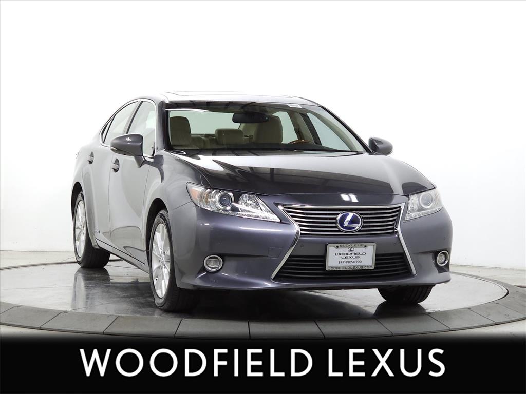 2014 Lexus ES 300h's photo