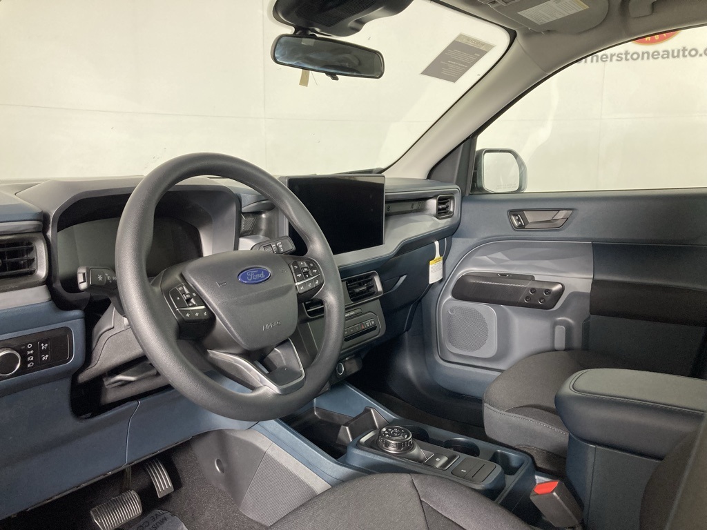2025 Ford Maverick XL photo 2