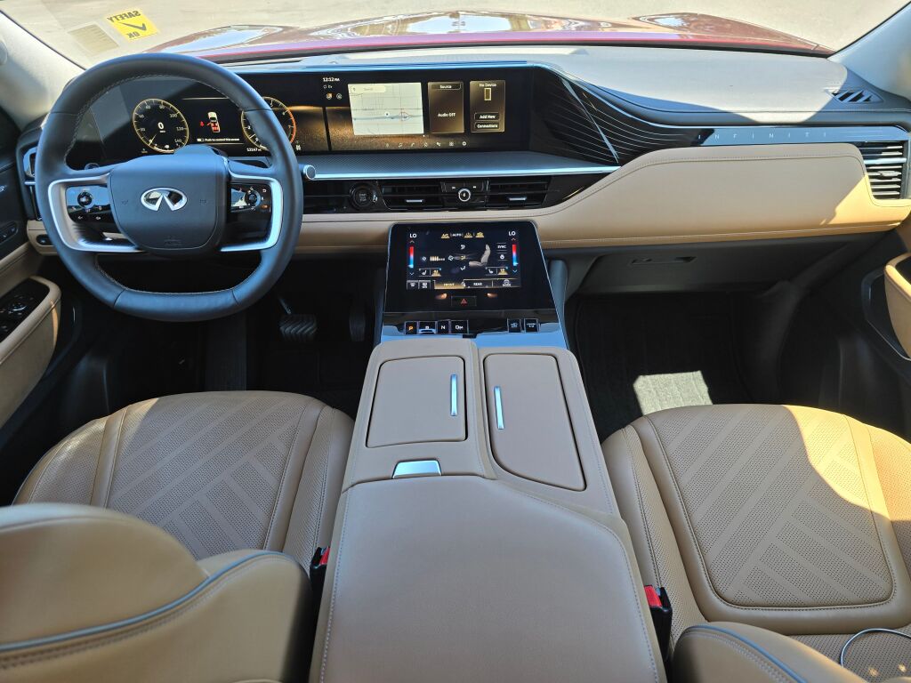 2025 Infiniti QX80 Luxe photo 18