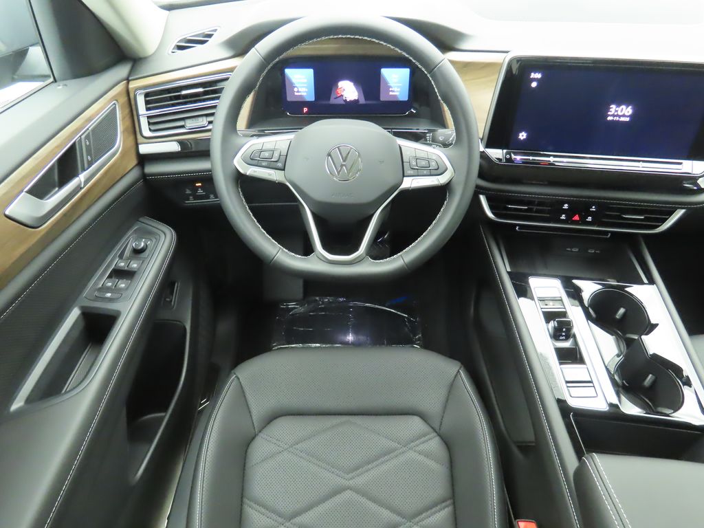 2026 Volkswagen Atlas SE Technology photo 10