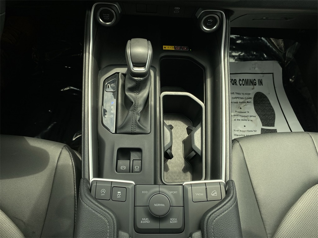 2024 Toyota Grand Highlander XLE photo 21