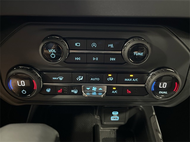 2025 Ford Bronco Outer Banks photo 20