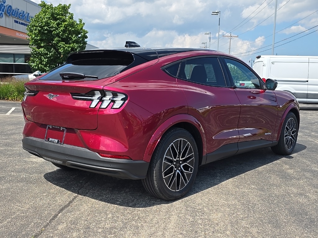 2025 Ford Mustang Mach-E Premium photo 4