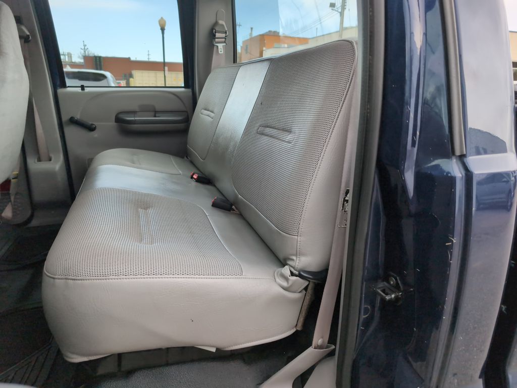 2001 Ford F-350 XL photo 19