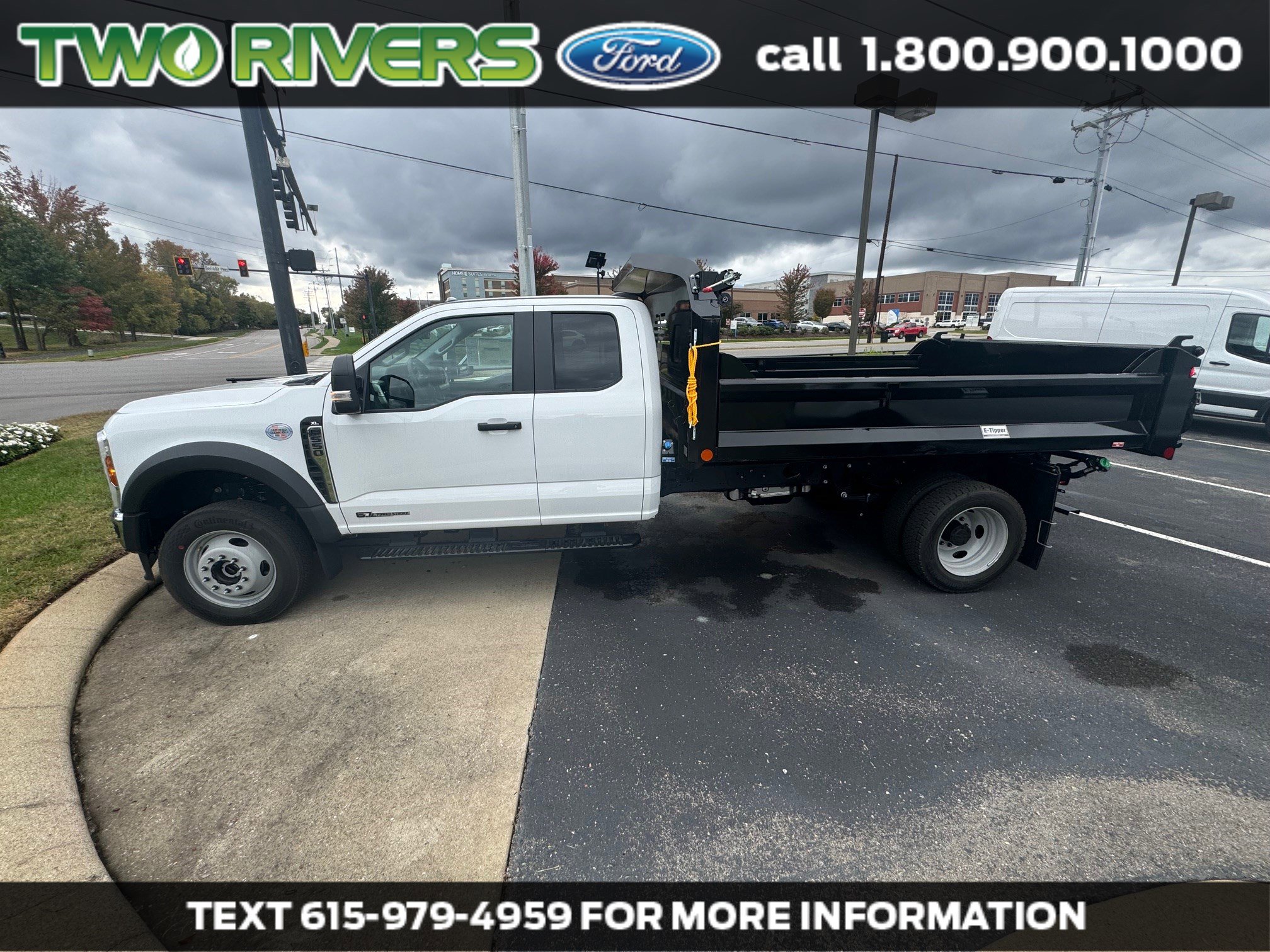 2026 Ford F-550 Super Duty Chassis Cab XL's photo