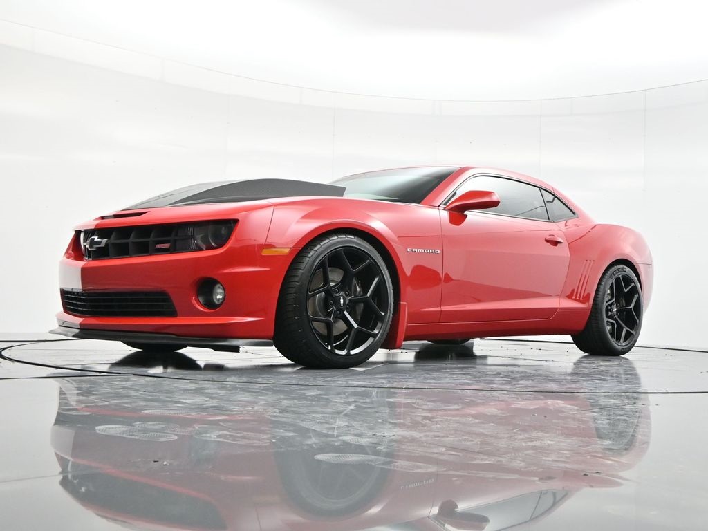 2010 Chevrolet Camaro SS photo 35
