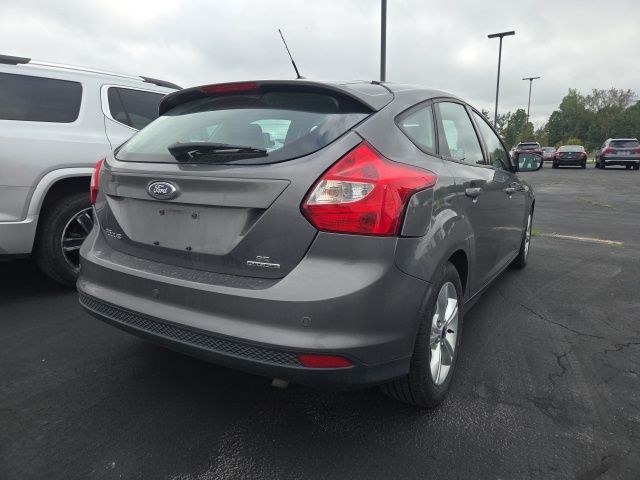 2014 Ford Focus SE photo 4