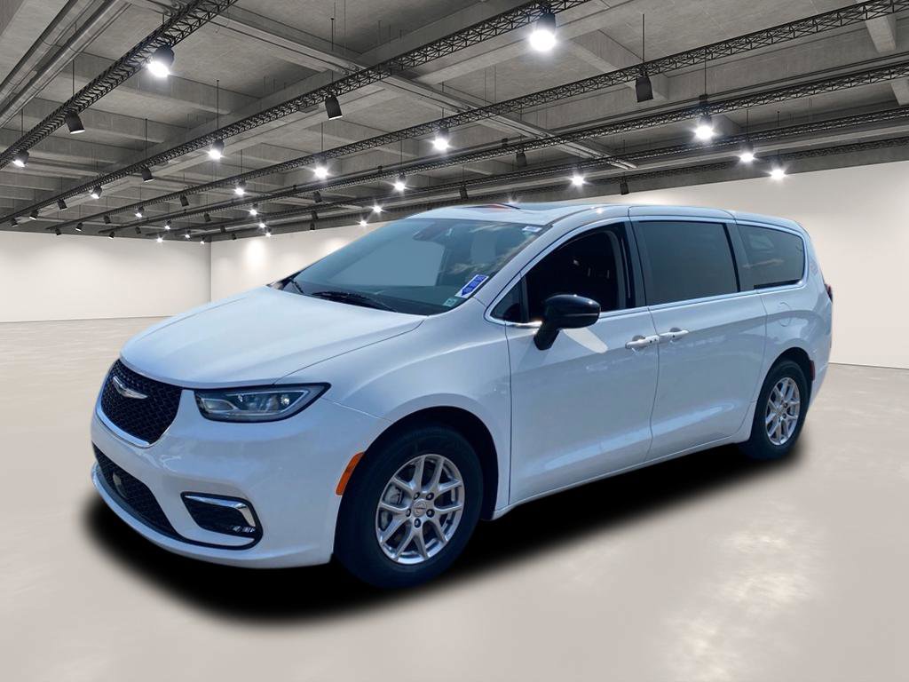 2024 Chrysler Pacifica Touring L photo 2