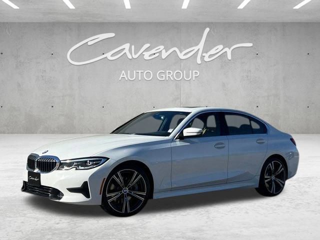 2022 BMW 3 Series 330i's photo