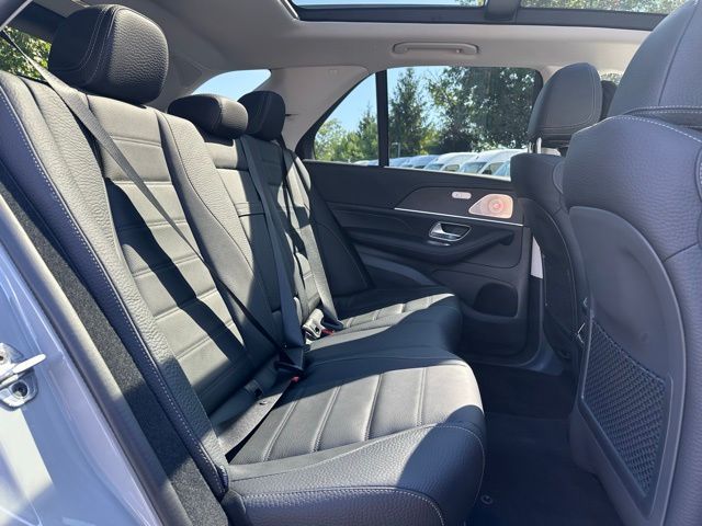 2026 Mercedes Benz GLE 450 4MATIC photo 21