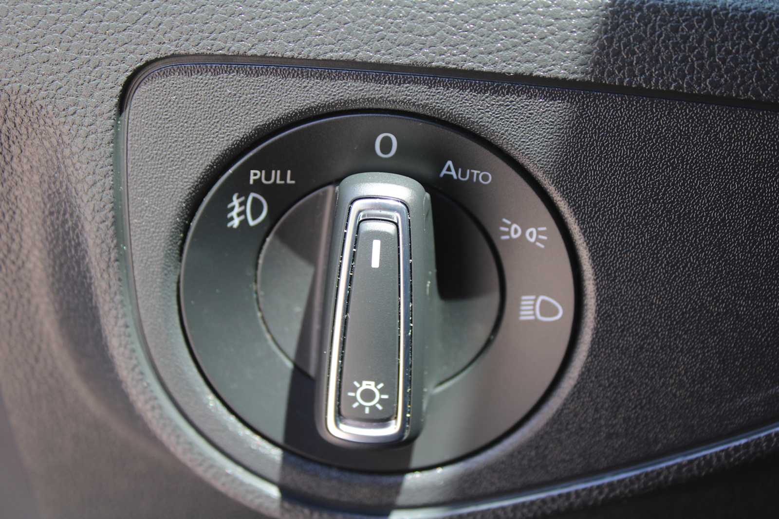 2018 Volkswagen Atlas V6 SEL photo 26